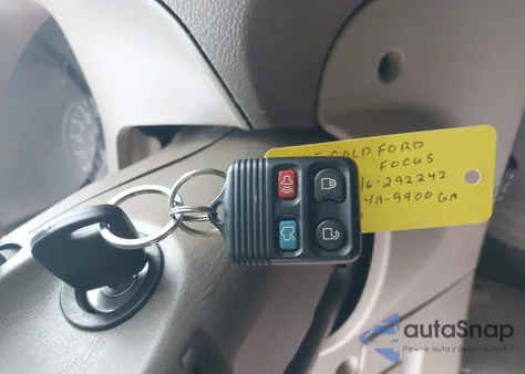 2005 Ford Focus Zx4 из США, поврежденный, VIN 1FAHP34N15W292242